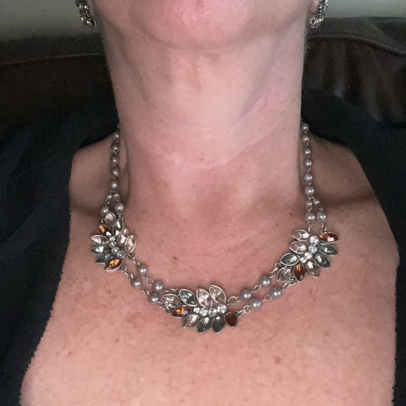 EUC Avon Glam Jewelry. - Picture 4 of 7